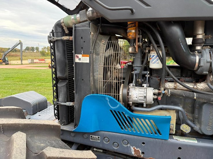 new-holland-8670-image-32