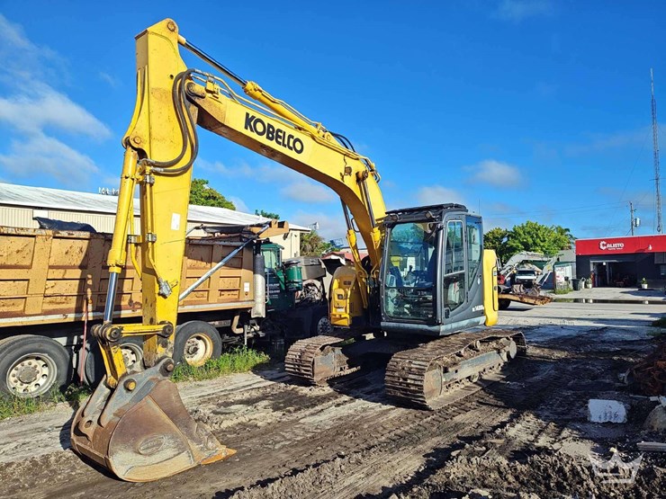 2023-kobelco-sk140sr-lc-7-image-1