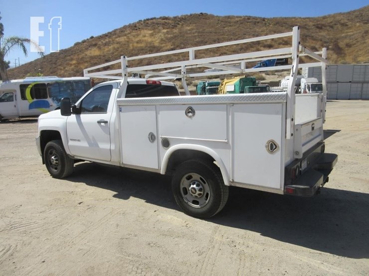 2016-chevrolet-2500hd-image-4