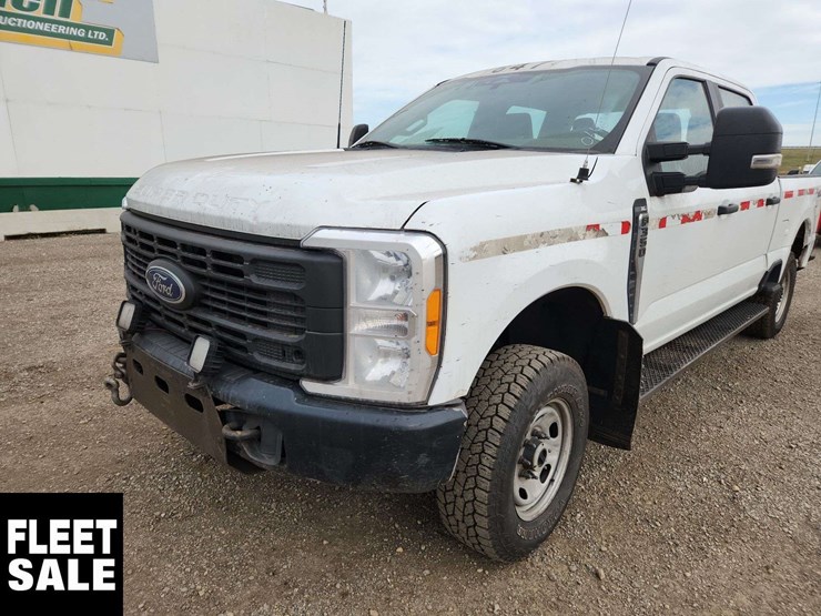 2023-ford-f350-image-1