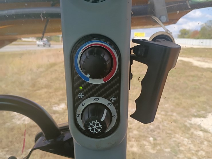 2021-new-holland-ts6.110-image-46