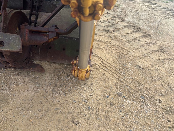 caterpillar-613-image-55