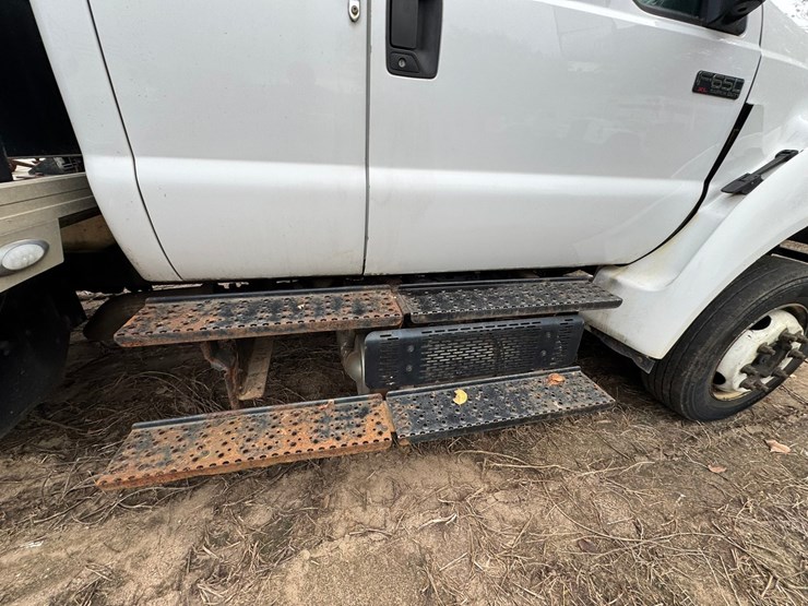 2015-ford-f650-image-37