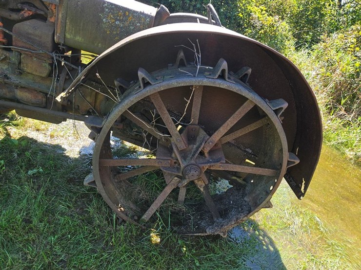 #2530-•-1939-case-c-tractor-image-25
