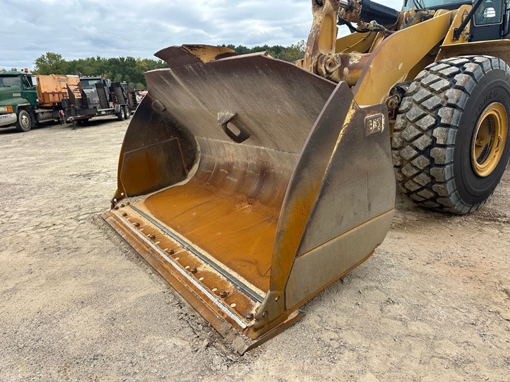 2014-caterpillar-972k-image-9