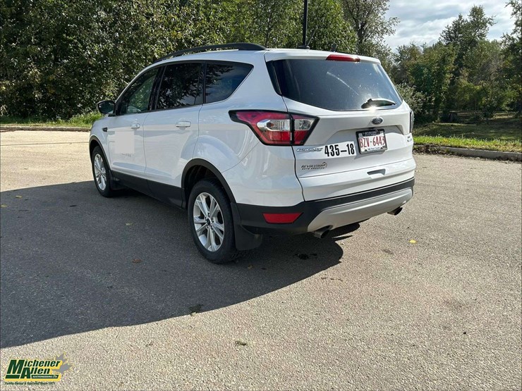 2018-ford-escape-image-3