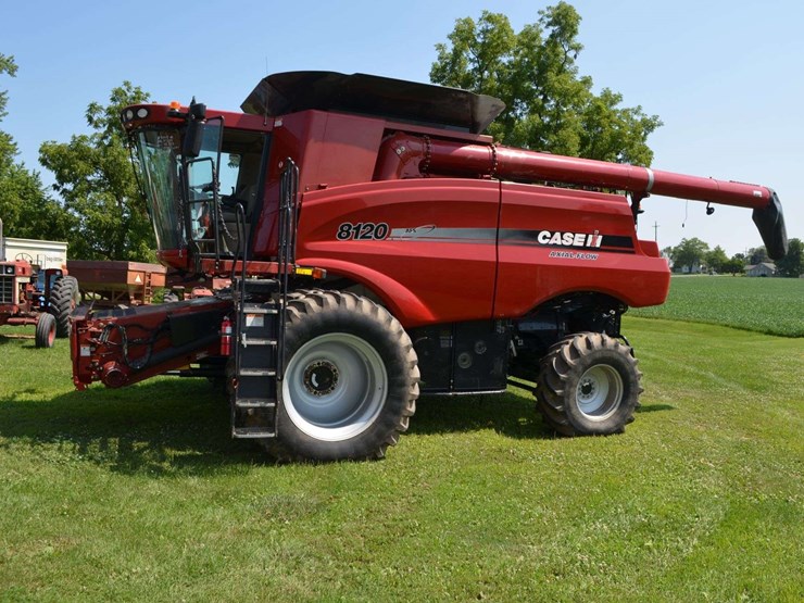 case-ih-8120-image-3