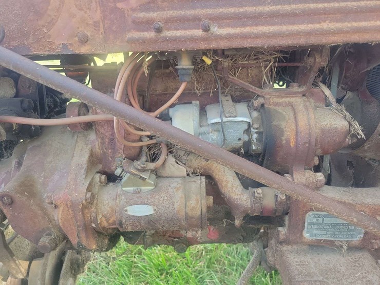 farmall-cub-with-sickle-mower-image-9
