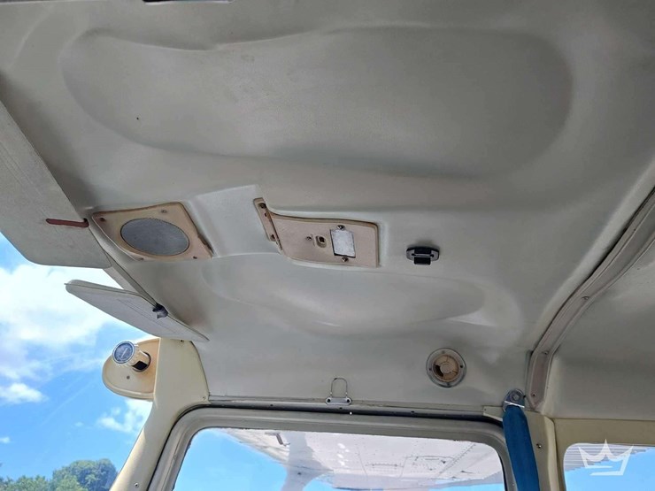 1972-cessna-172m-skyhawk-airplane-image-44