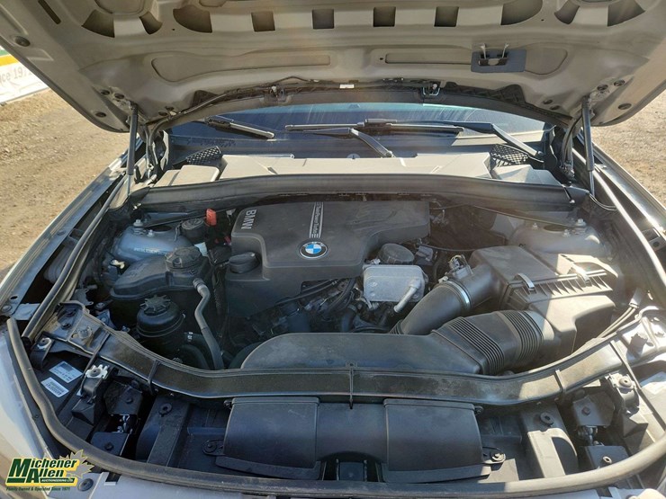 2012-bmw-x1-image-37