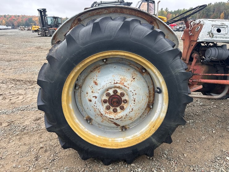 ford-8n-image-38
