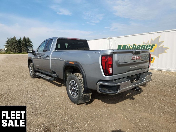 2024-gmc-sierra-2500hd-image-3