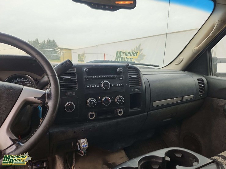 2008-chevrolet-silverado-3500hd-image-16