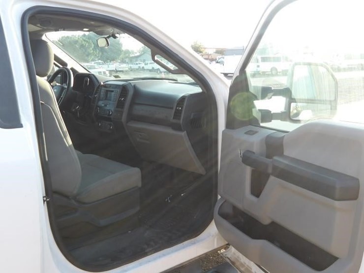2019-ford-f250-image-13