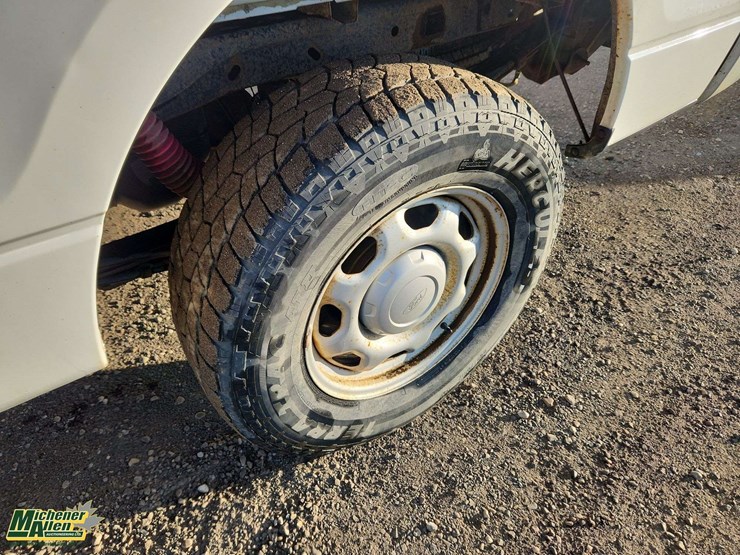 2013-ford-f150-image-9