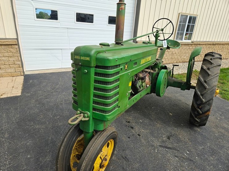 john-deere-h-image-9