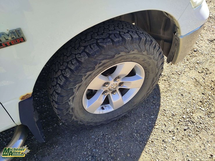 2014-dodge-1500-image-8