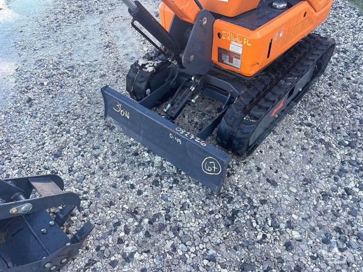 2026-lhr-me10x1-mini-excavator-image-13