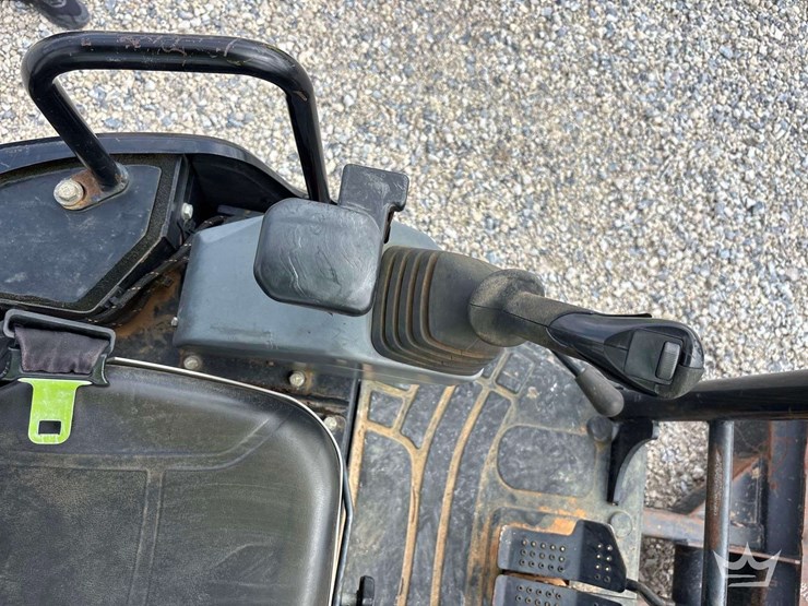 2018-caterpillar-303e-mini-excavator-image-19