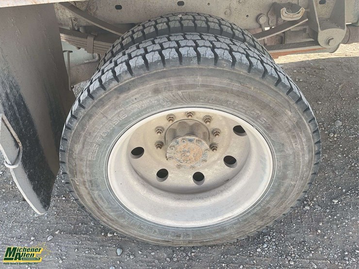2008-ford-f550-image-11