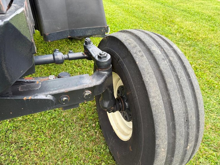new-holland-ts110a-image-35