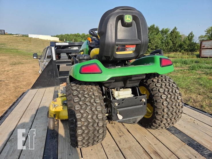 john-deere-x530-image-11