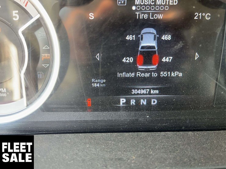 2015-dodge-2500-image-24