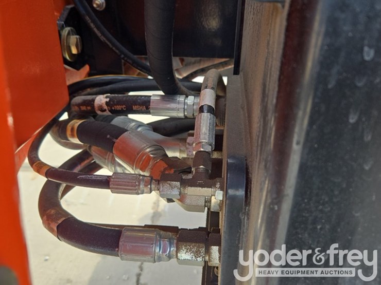 2022-jlg-660sj-image-48