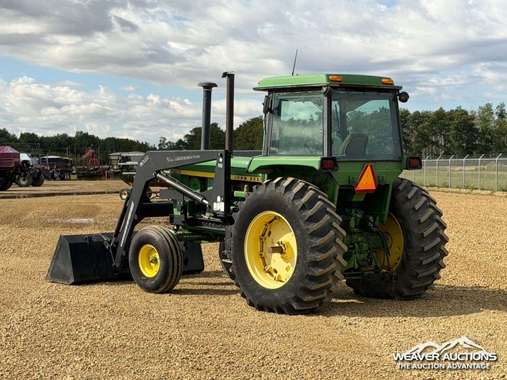 john-deere-4430-image-3