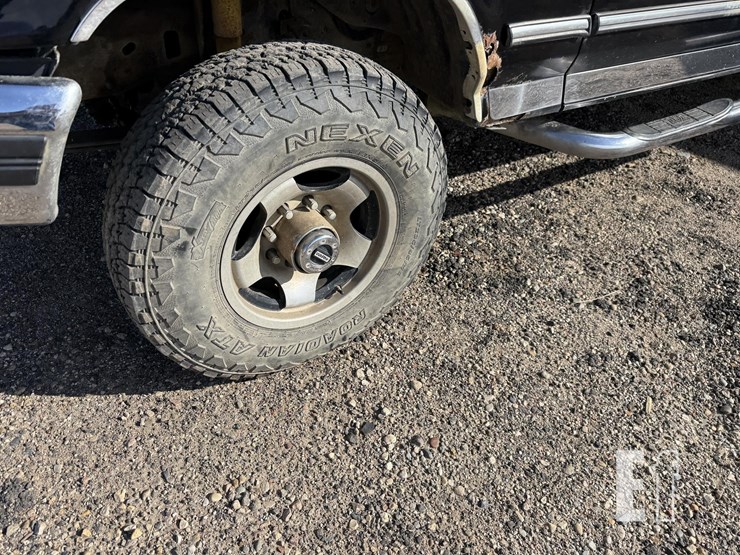 1996-ford-f350-xlt-image-3