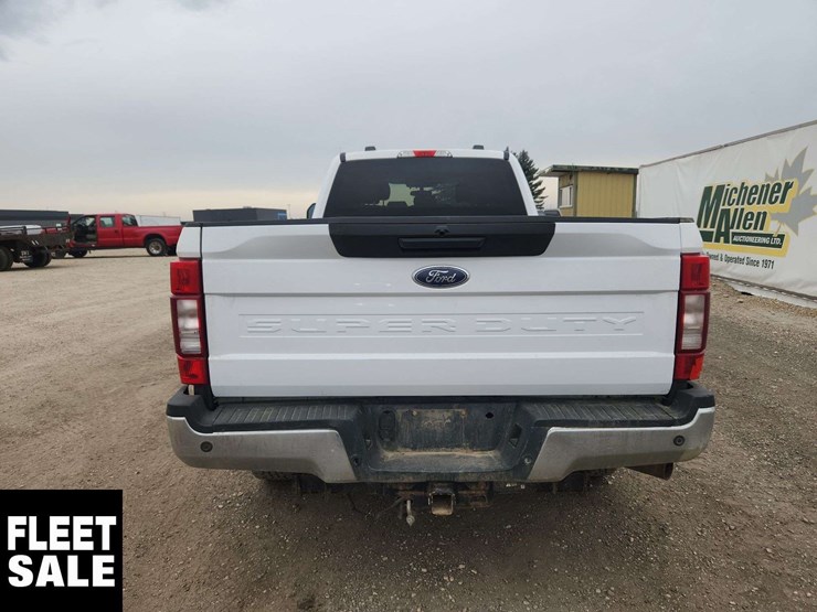 2021-ford-f250-image-8