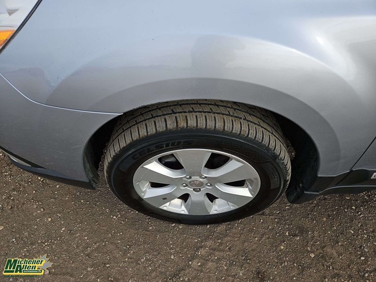 2012-subaru-outback-image-8