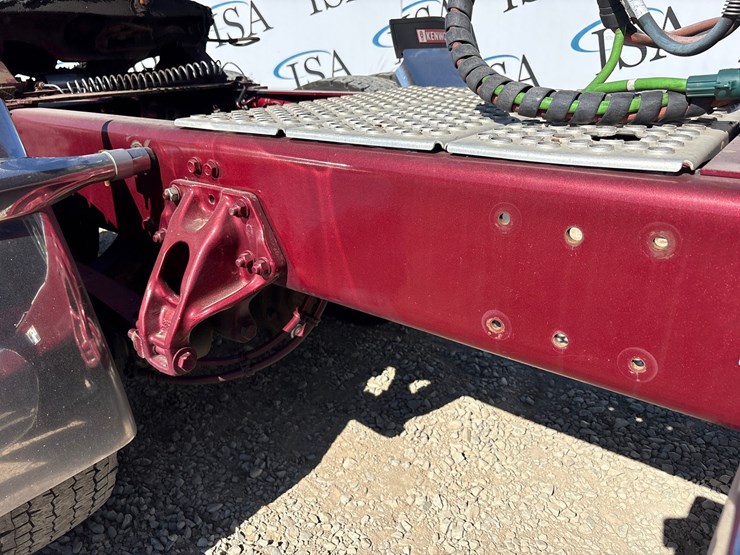 2023-kenworth-w900l-image-70