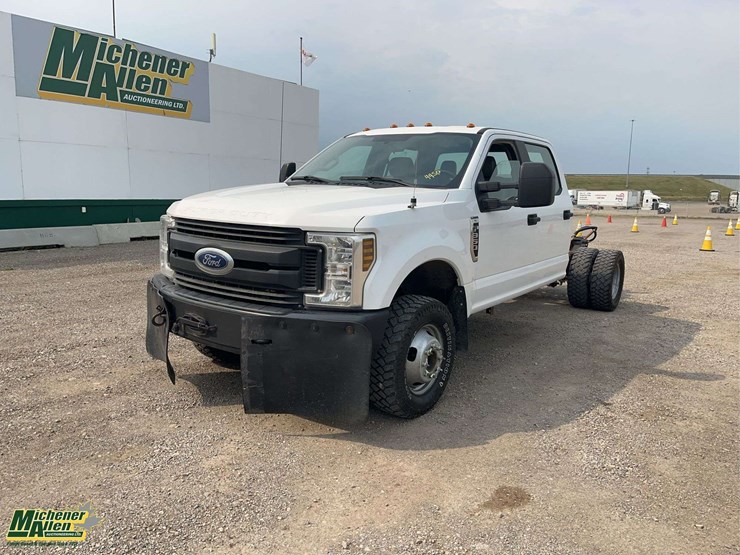 2019-ford-f350-image-1