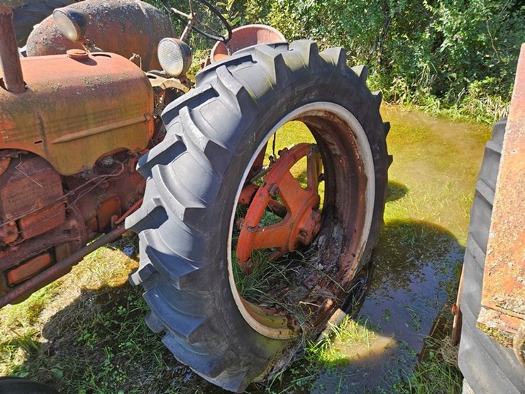 #2525-•-case-tractor-image-16