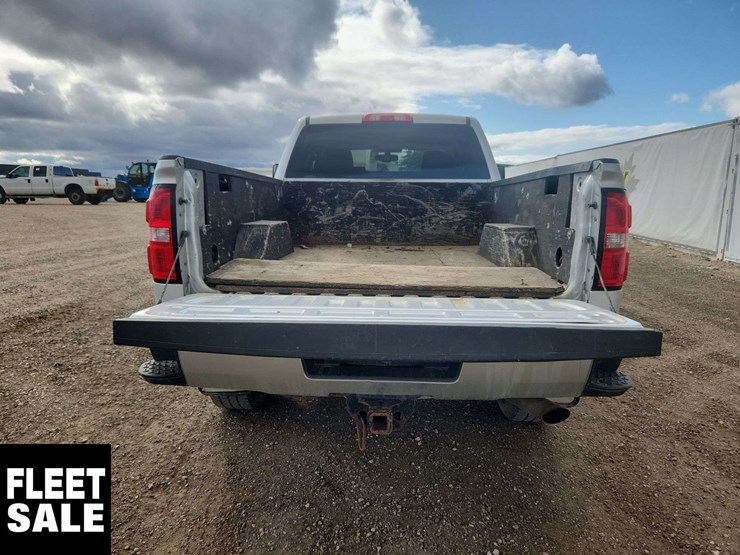 2019-gmc-sierra-2500hd-image-15