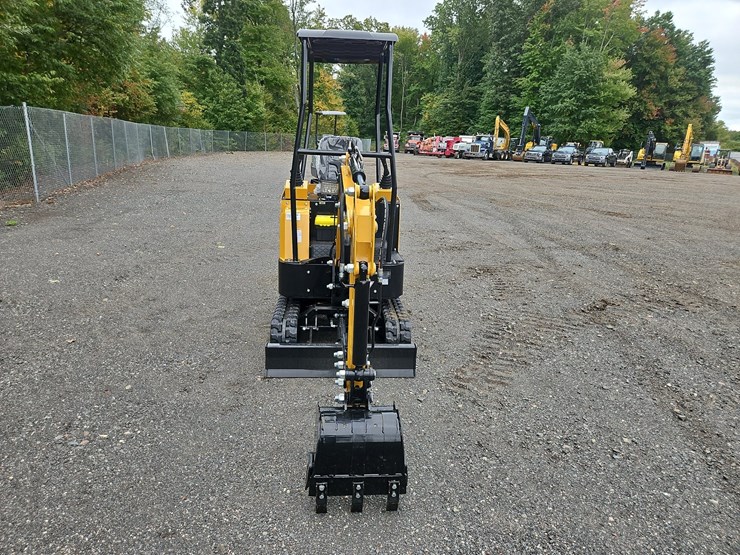 ats-rt15r-mini-excavator-image-8