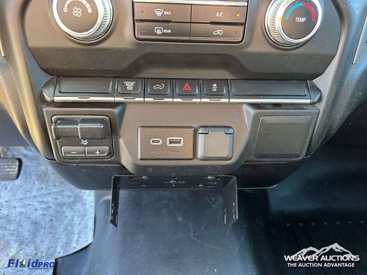 gmc-sierra-2500hd-image-22
