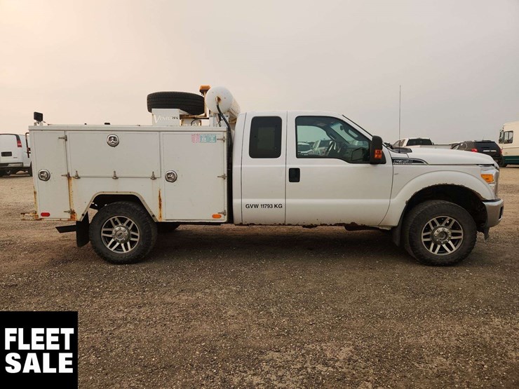 2015-ford-f350-image-34
