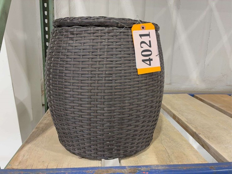wicker-basket-image-1