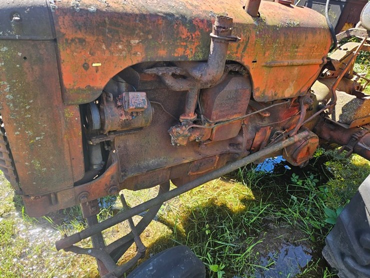 #2523-•-case-tractor-image-15