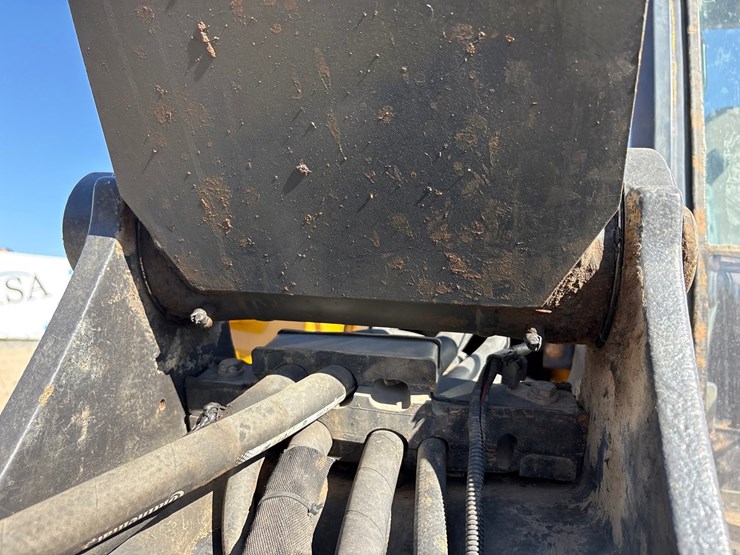 deere-85g-image-12