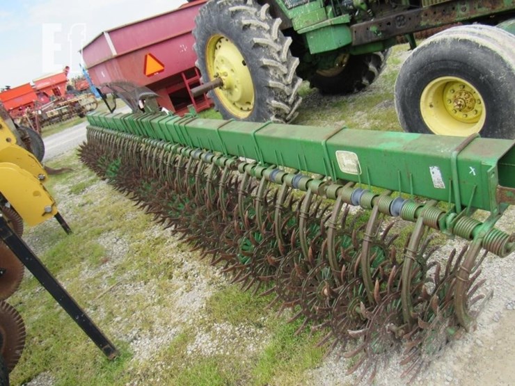 john-deere-400-image-2