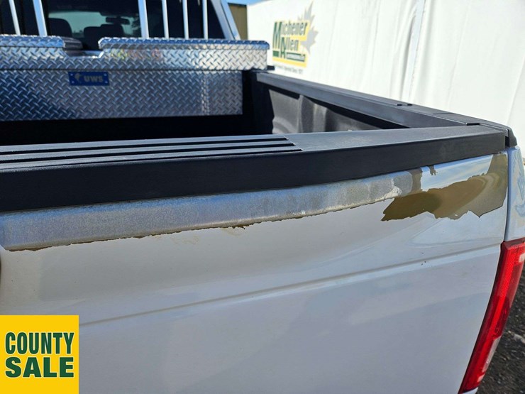 2017-ford-f150-image-33