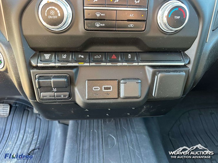 gmc-sierra-2500hd-image-23