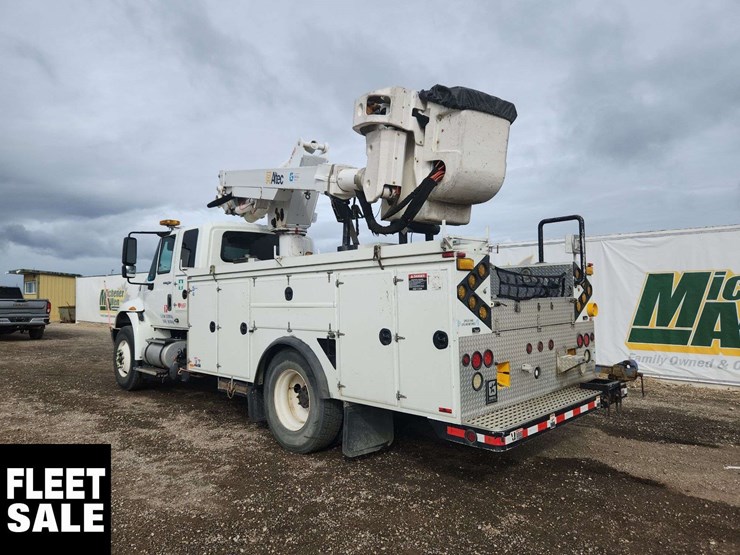 2013-international-durastar-4400-image-3