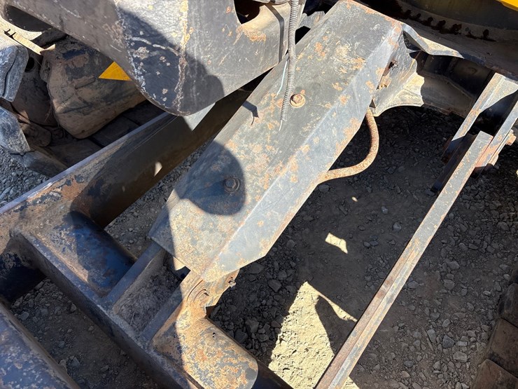 deere-85g-image-27