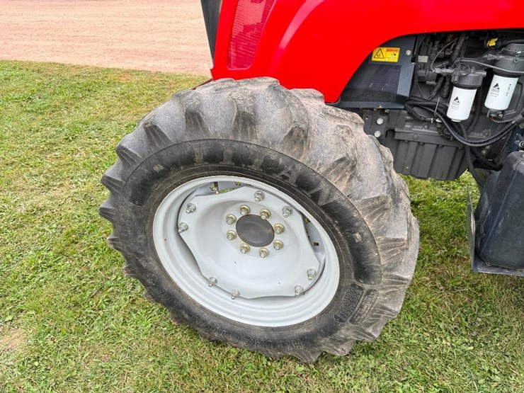 massey-ferguson-4610-image-12