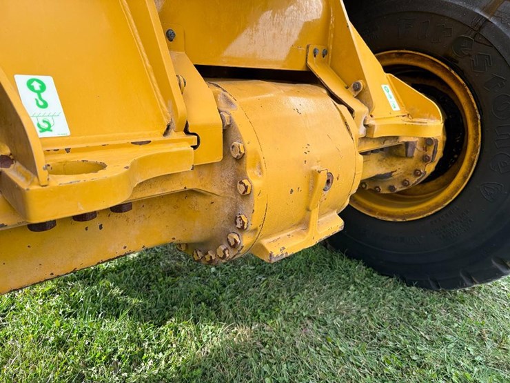 caterpillar-938m-image-39