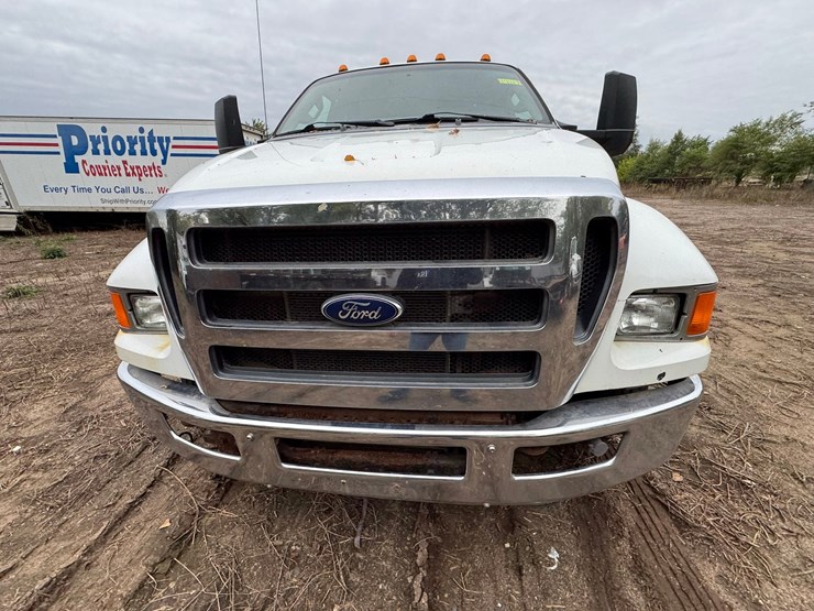 2015-ford-f650-image-42